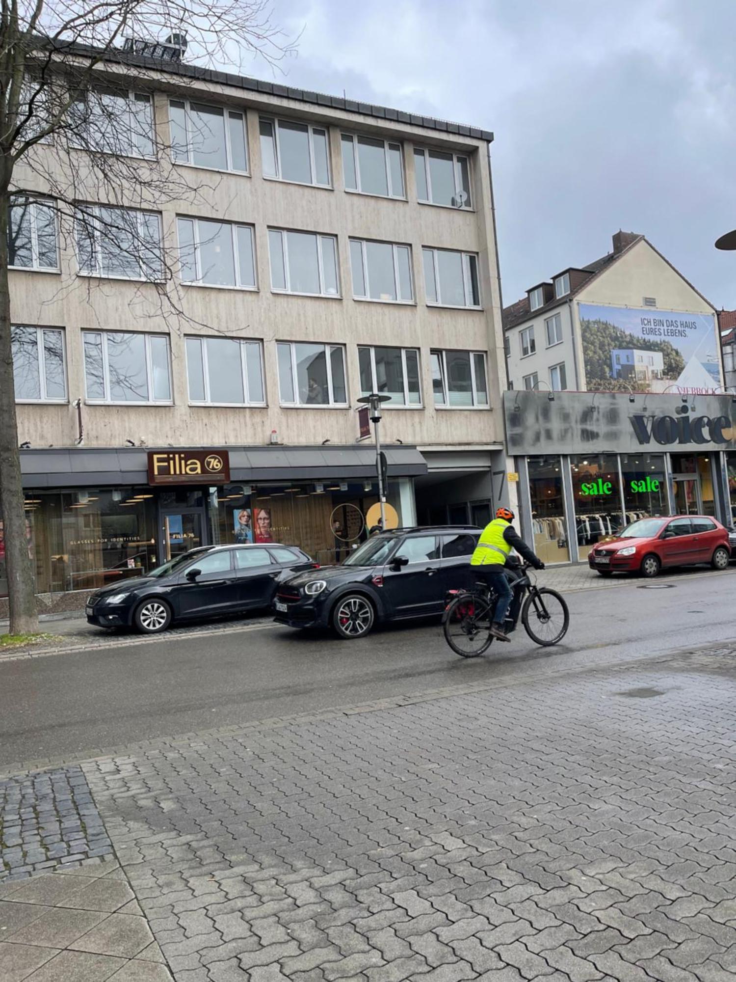 Geraeumige 3-Zimmer-Ferienwohnung Im Herzen Von Kassel Exterior photo